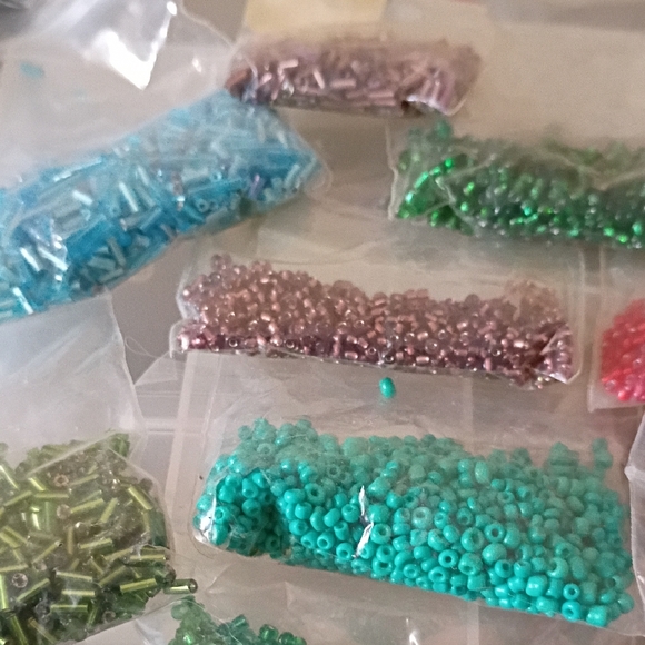 Colorful Bead Collection with Storage Box - Picture 6 of 9